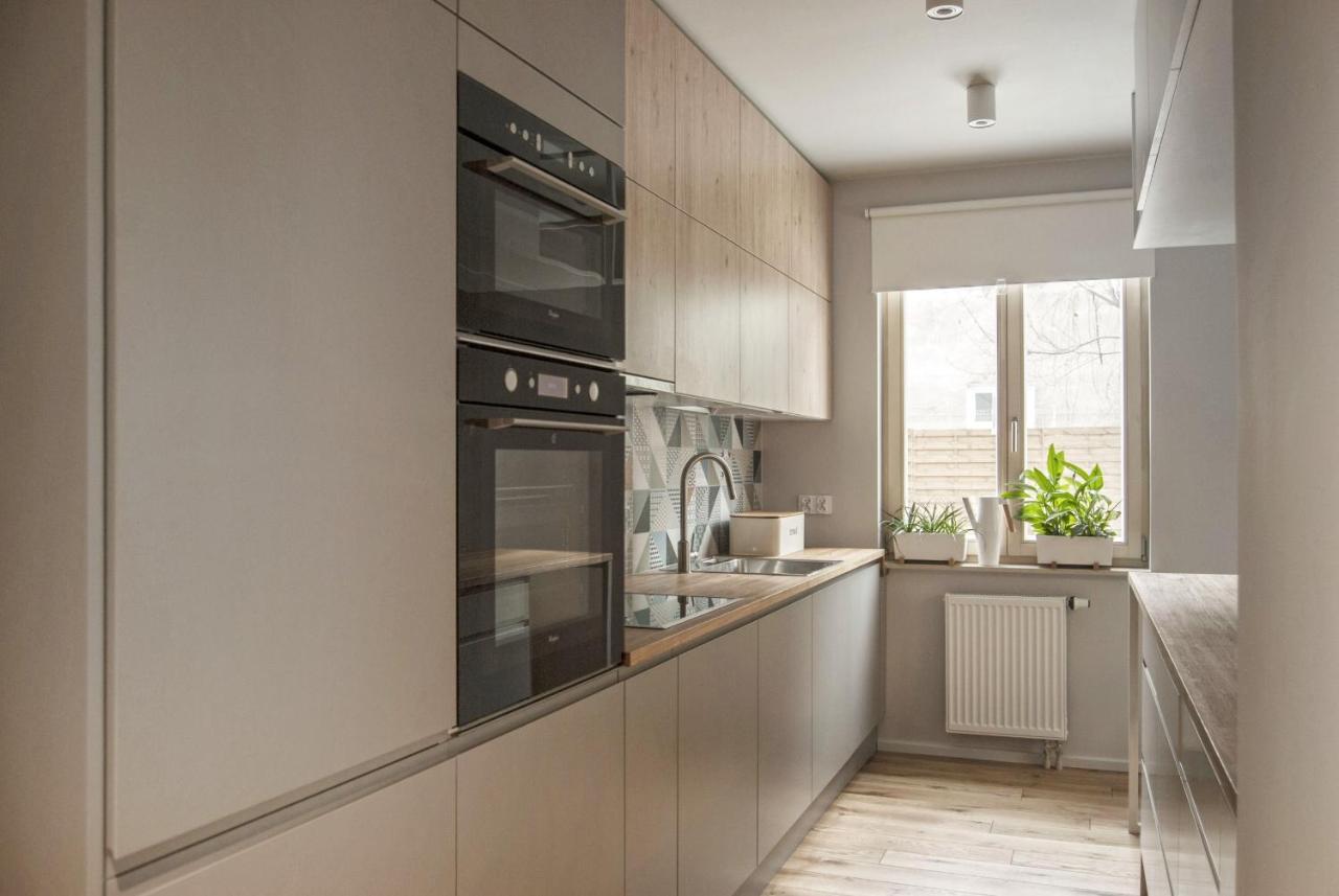 Charming Apartment With Garden, Only 1 Km To Wawel Castle By Noclegi Renters 크라쿠프 외부 사진